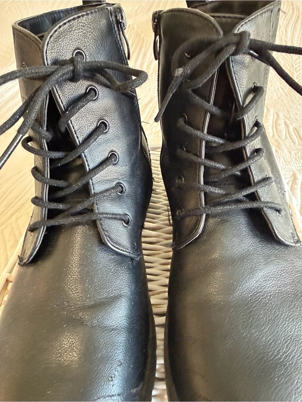 Dream Pairs Black Lace-Up Combat Boots